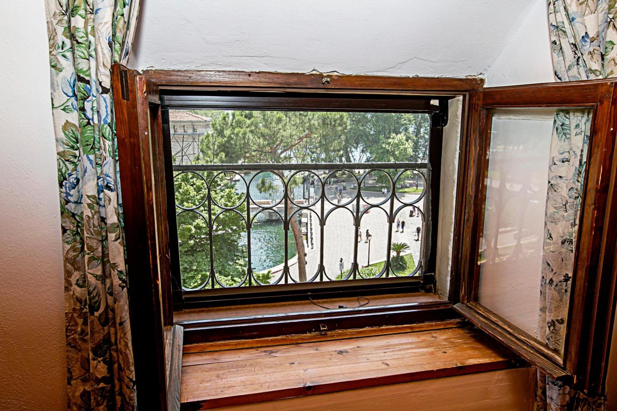 Residenza Rocca Del Lago 2 - Happy Rentals Riva del Garda Exteriér fotografie